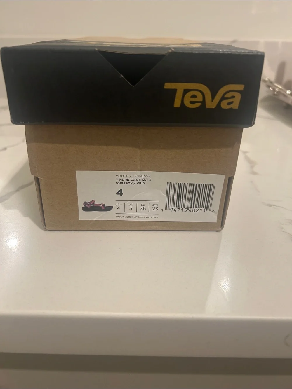 Teva Hurricane Sandals in size 4